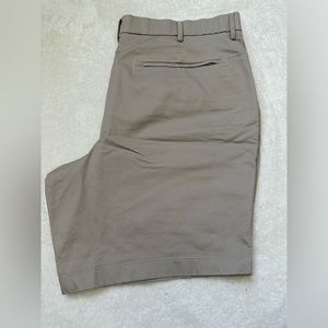 Men’s Banana Republic Khaki Shorts